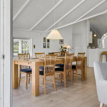 Cozy In Hyllinge With House A Panoramic View 度假居 *